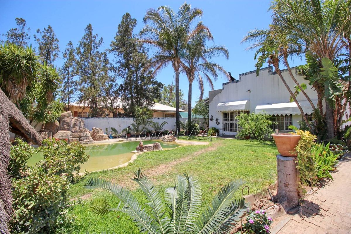 Otjiwarongo :  Entertainers Home For Sale - Photo 2