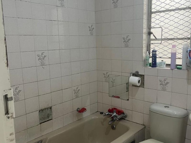 Charming North-Facing 2-Bedroom Unit in Pristine Complex - Photo 6