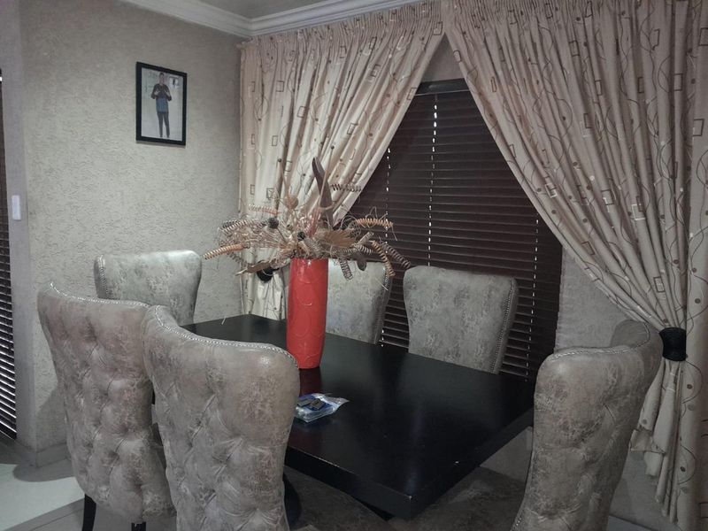 Three bedrooms house for sale in Lotus Gardens - Photo 8