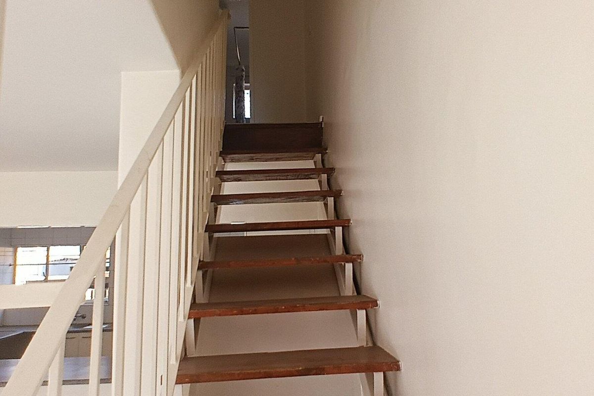 "Invest or Nest: Perfect Birchleigh Townhouse Awaits You!" - Photo 5