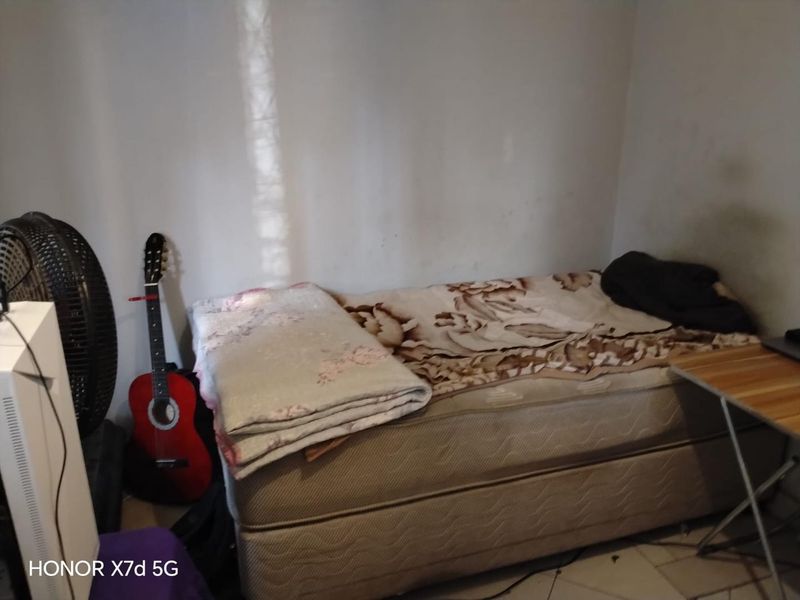 3- bedroom house with large garden. - Photo 10
