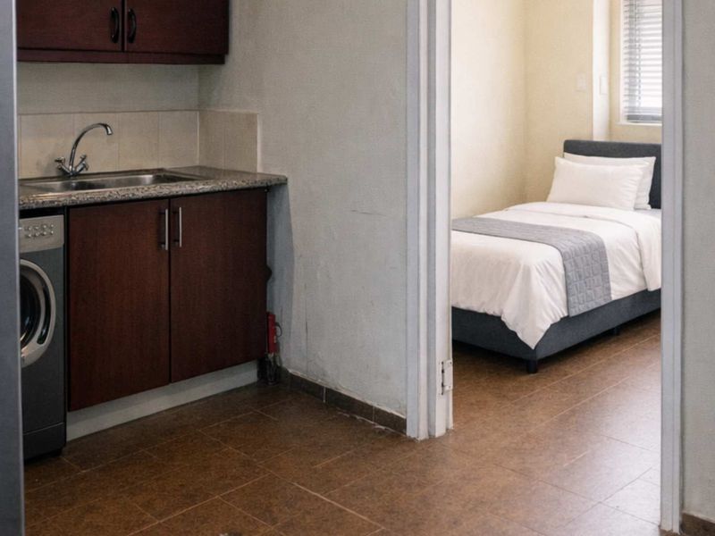 The Liberty 2 Bedroom Furnished Unit - Photo 4