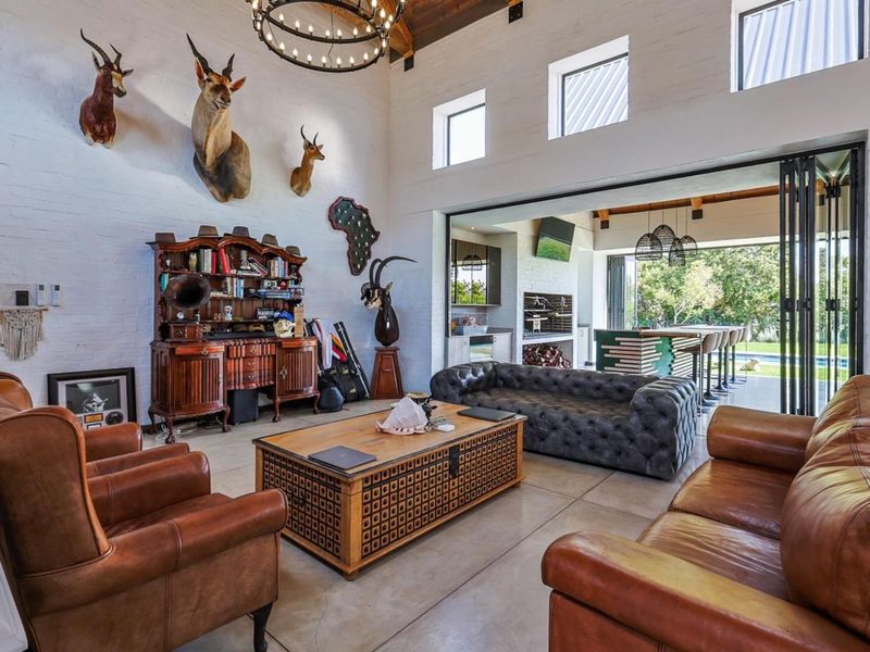 Stunning 4-Bedroom Urban Farmhouse in Ridge Estate - Photo 10