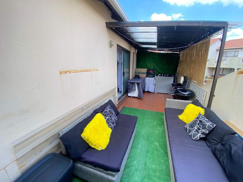 Stylish 2-Bed Lock-Up and Go - Photo 10