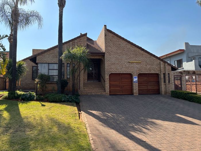 Property #2172842, House Sold in Laudium