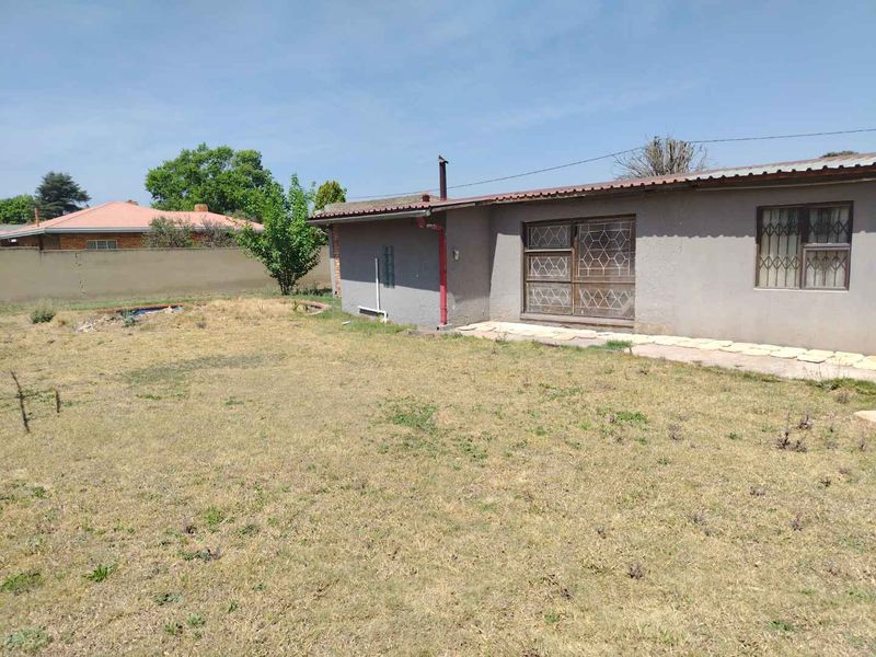 A ready to move in house - Photo 4