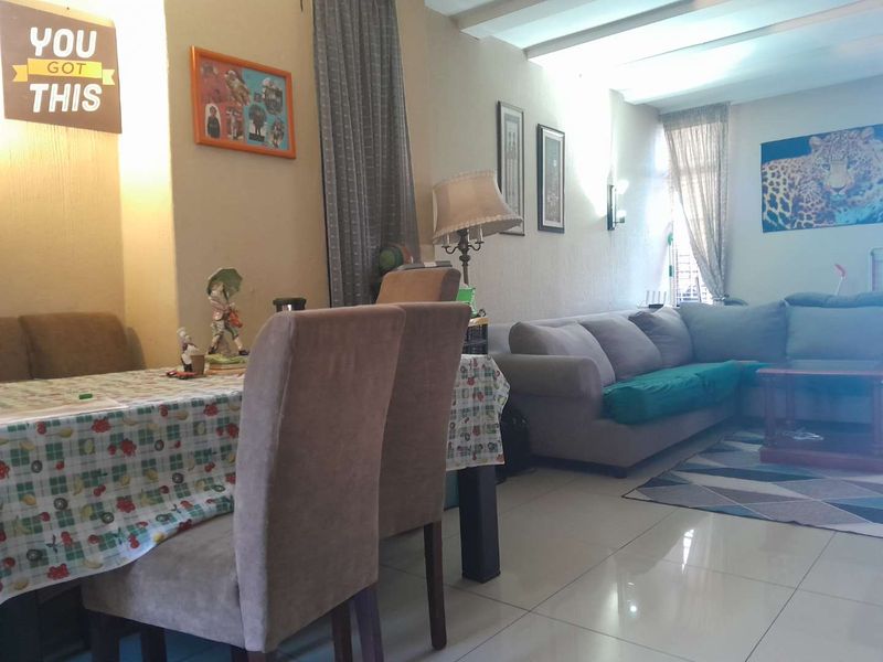 2 Bedroom Townhouse for Sale in The Hill - Photo 4