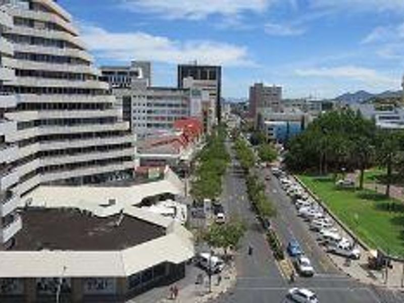 A Grade Office to Let - Sanlam Centre - Photo 3