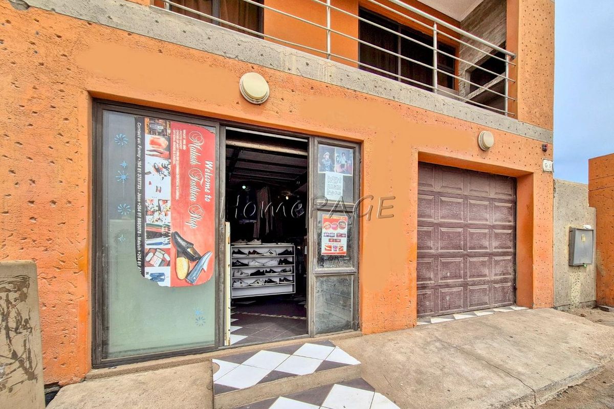 Kuisebmund, Walvis Bay:  Home with 2 Flats is for Sale - Photo 3