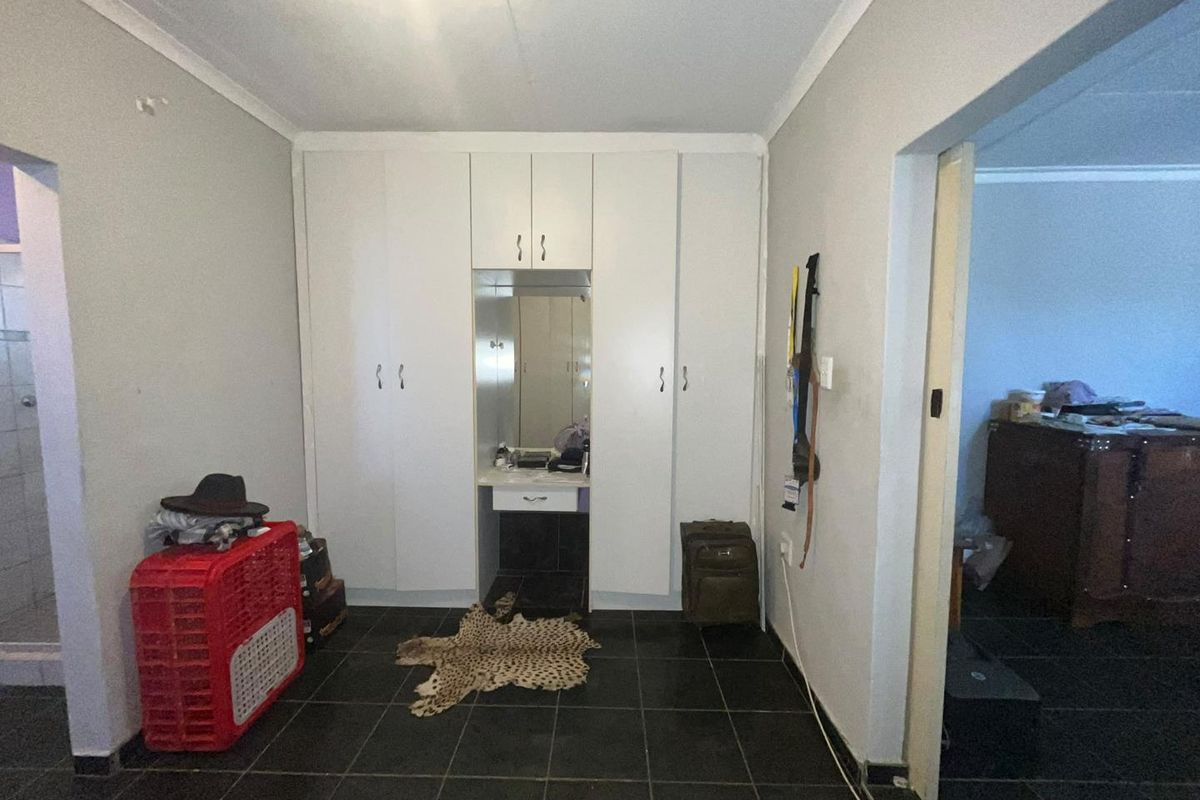 🚨 HOUSE FOR SALE | KHOMASDAL – N$1,850,000 🚨 🔥 SPACIOUS FAMILY HOME WITH HUGE POTENTIAL 🔥 - Photo 4