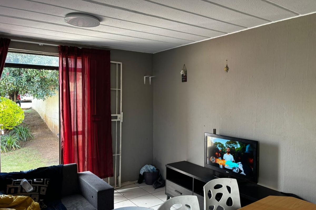 1 Bedroom, 1 Bathroom Ground floor Unit To Let - Photo 4