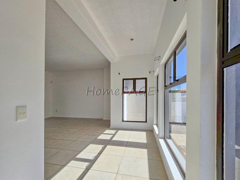Long Beach Ext 1, Walvis Bay.  Attractive Double Storey 4 Bedr Corner home is for Sale - Photo 3