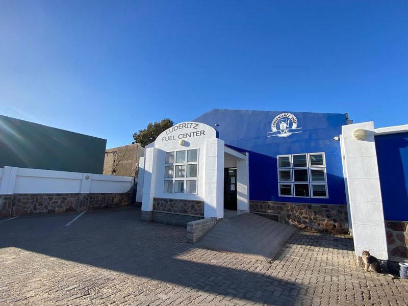 FOR SALE- GARAGE IN LUDERITZ, NAMIBIA - Photo 4
