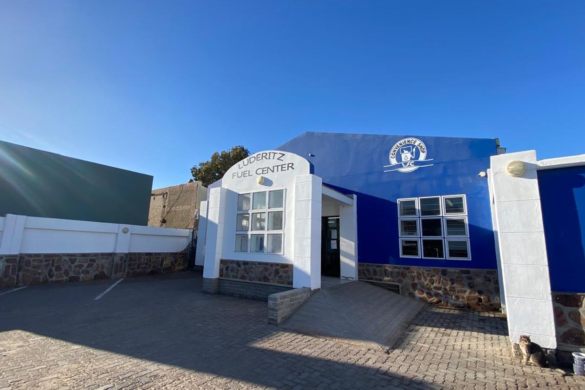 FOR SALE- GARAGE IN LUDERITZ, NAMIBIA - Photo 4