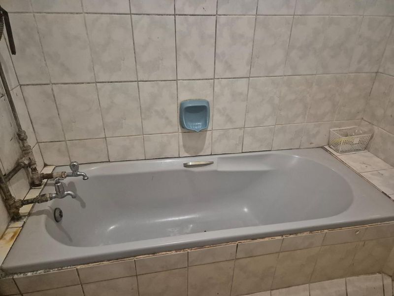 2 bedroom apartment prime investment opportunity - Photo 5