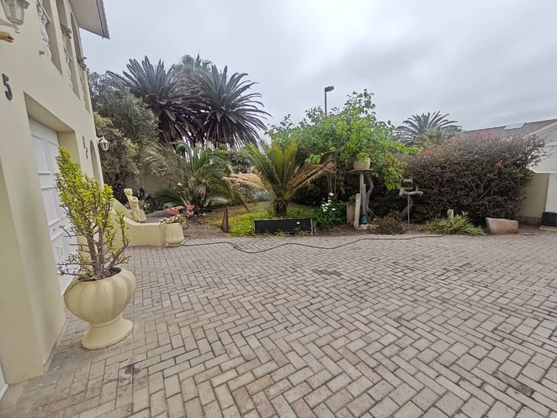 Beautiful House For Sale - Swakopmund - Photo 4