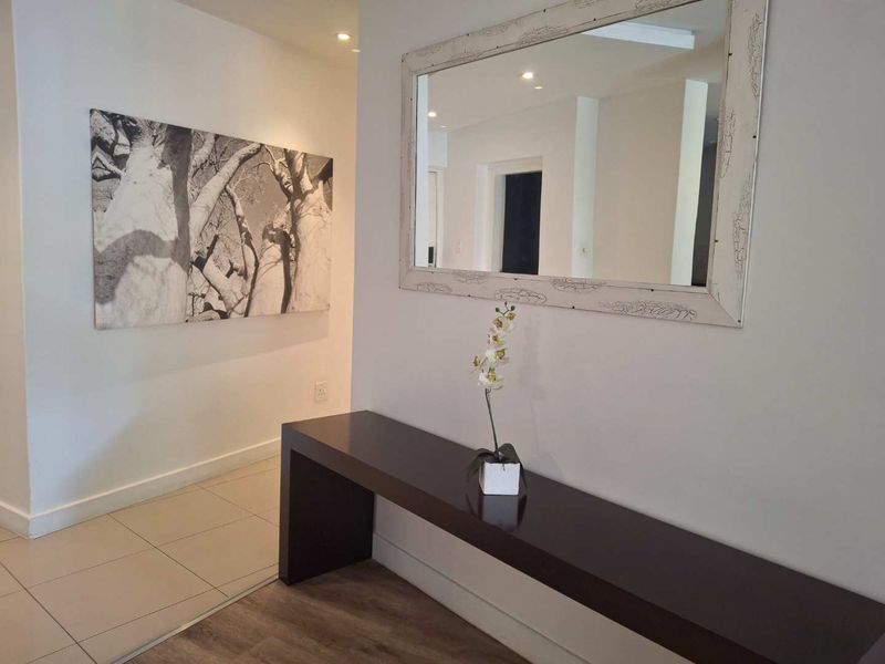 A MAGNIFICENT THREE BEDROOM FURNISHED APARTMENT - Photo 8