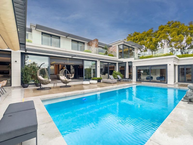 A Masterpiece of Luxury Living in Dainfern Golf Estate - Photo 2