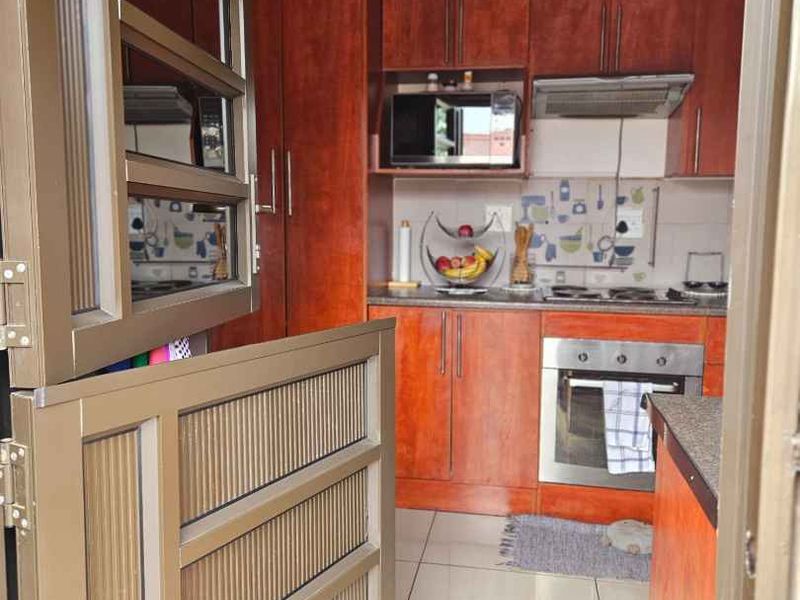 3 bedroom house in Karenpark - Photo 10