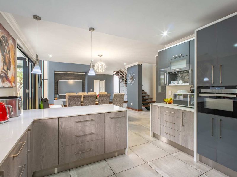 Family Home for Sale in Midstream Ridge Estate - Photo 7