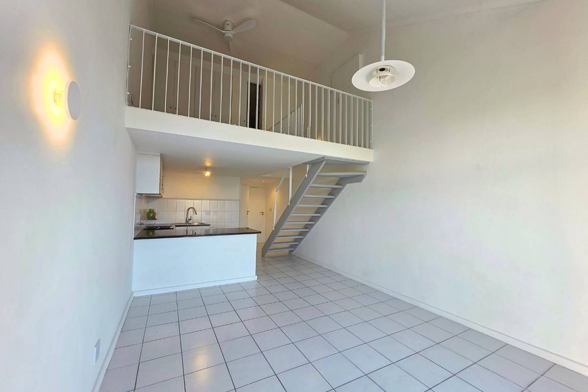 Stylish 1 Bedroom Loft Apartment - Photo 3