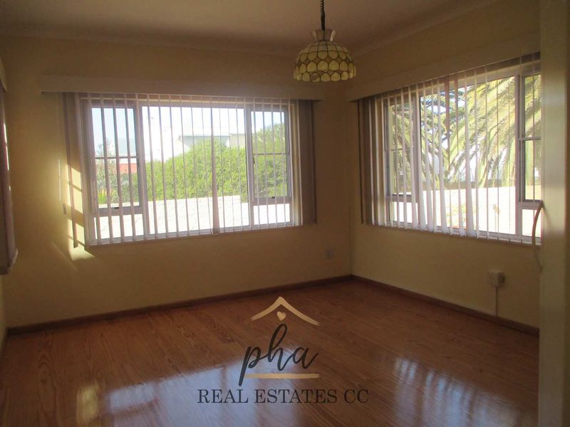 Endless Possibilities Await – Spacious Property in the Heart of Swakopmund - Photo 10