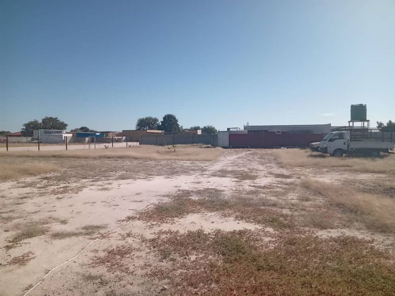 Commercial Property - Photo 8