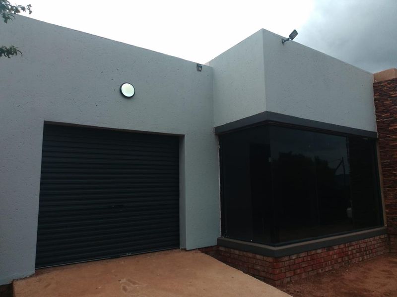 Rustic half-done property for sale. - Photo 2