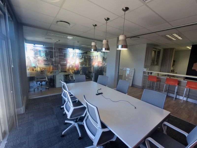 Turnkey 137m2 Plug-and-Play Office | Grosvenor Square, Century City - Photo 6