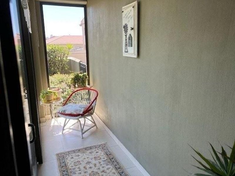 Delightful 3-Bedroom House in Vogelstrand - Photo 9