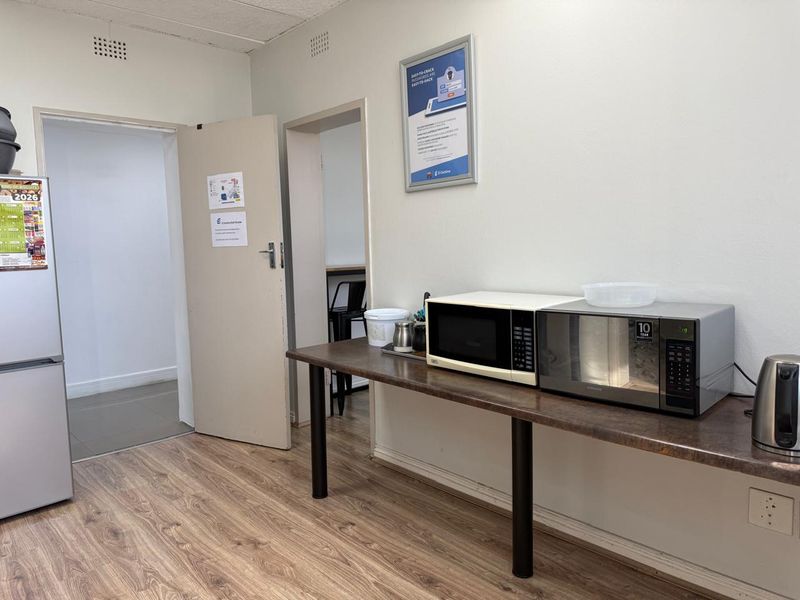 Prime Office Space Available in Rivonia Boulevard - Photo 8