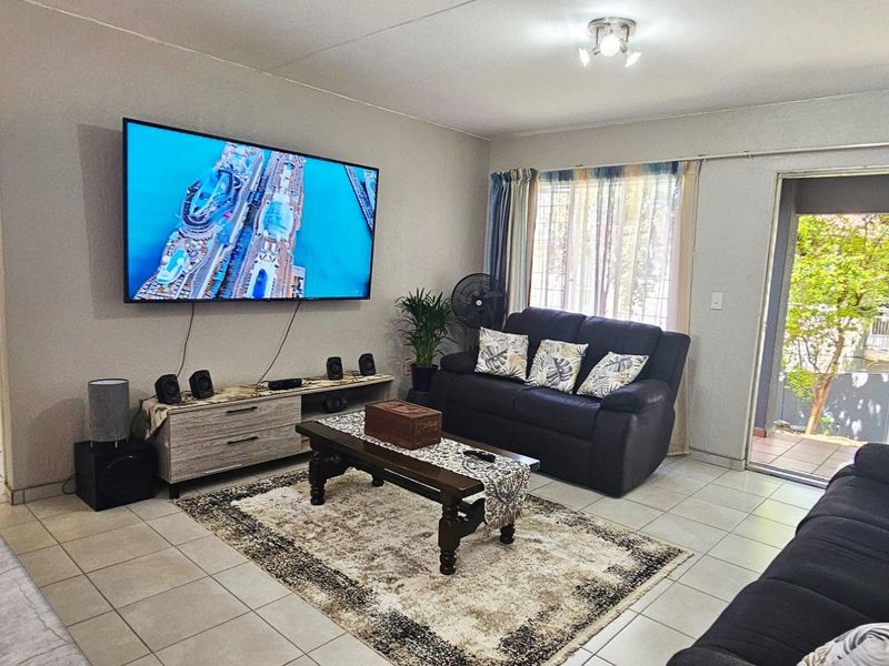 ABSOLUTELY STUNNING Newly renovated Apartment in Radiokop - Photo 6