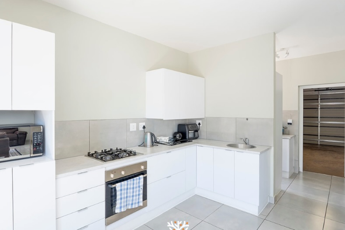 Family Home For Rent | Kleine Kuppe | N$23 000 - Photo 5