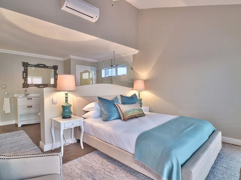 Designer Beach Bungalow - Photo 8