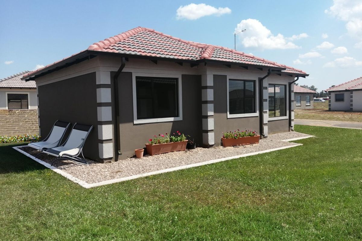 OFF PLAN NEW DEVELOPMENT, ALL COSTS INCLUDED, BUY DIRECT FROM THE DEVELOPER, FULL TITLE STANDS. NO DEPOSITS / 100% BONDS (dependent on client profile) (You may - Photo 2