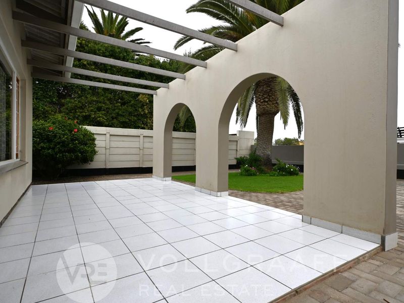 3-Bedroom Family Home to Rent - Photo 2