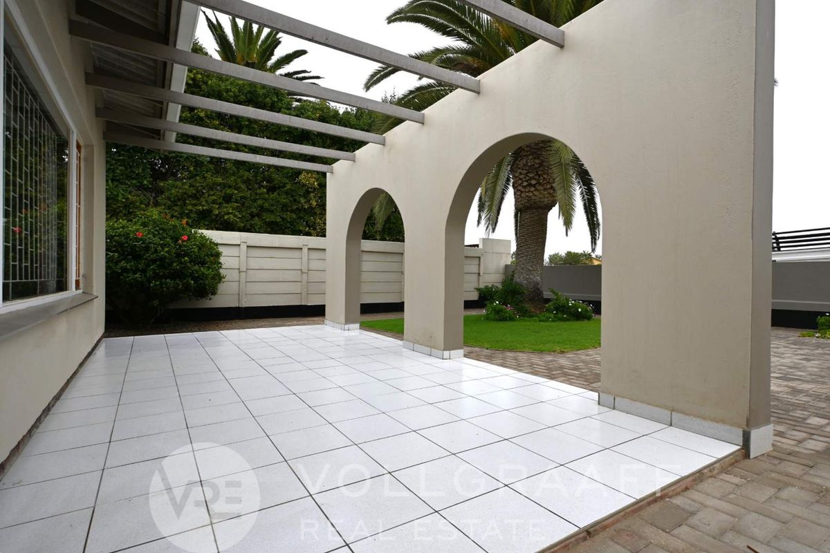 3-Bedroom Family Home to Rent - Photo 2