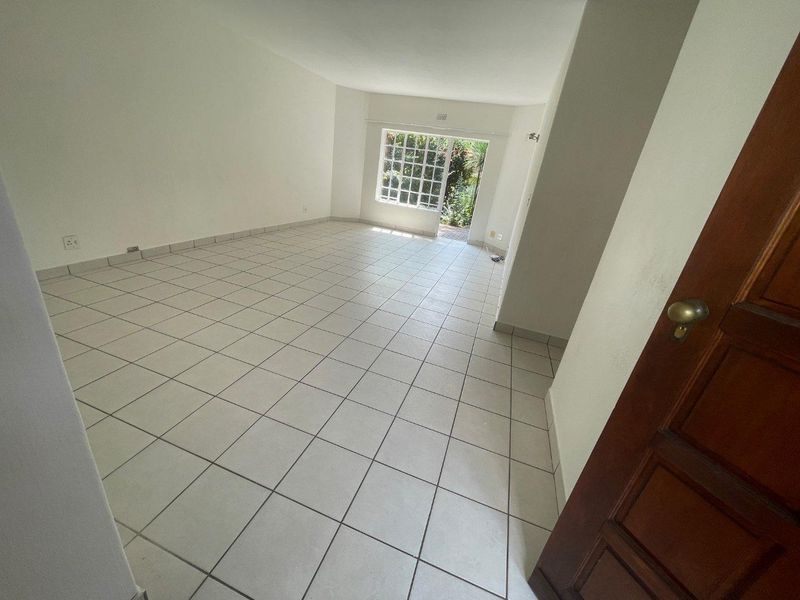 UNFURNISHED 2 BEDROOMS GROUND FLOOR - Photo 3