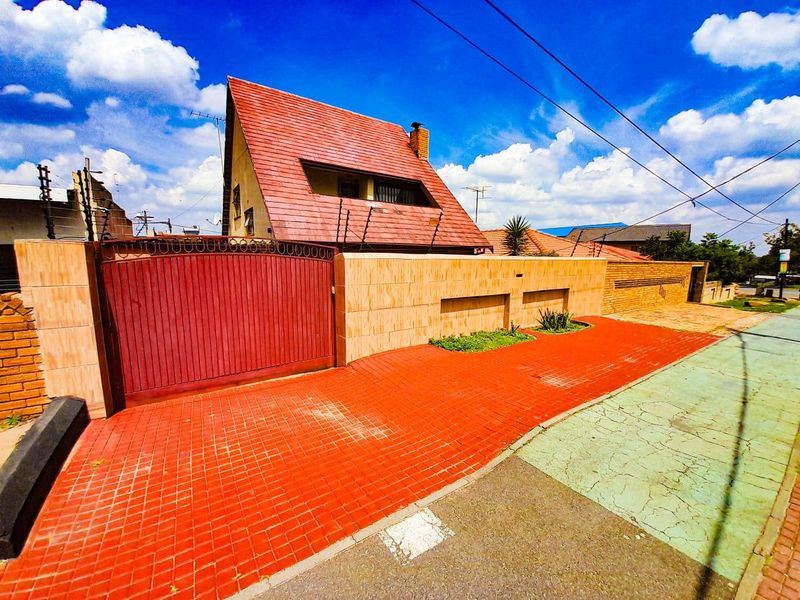 Idea investment on a popular main road - Photo 2