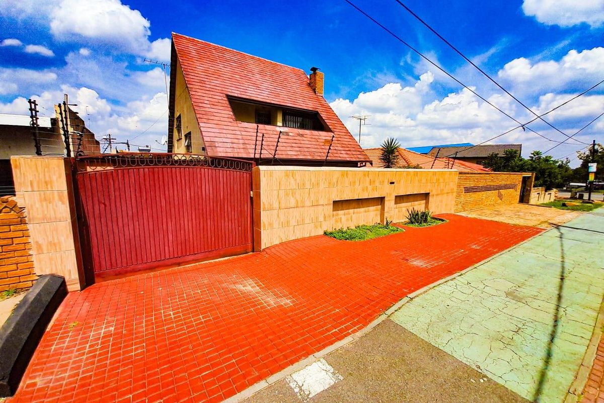 Idea investment on a popular main road - Photo 2