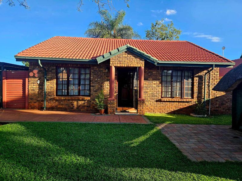 2 bedroom house in theresapark priced to go!!! - Photo 2