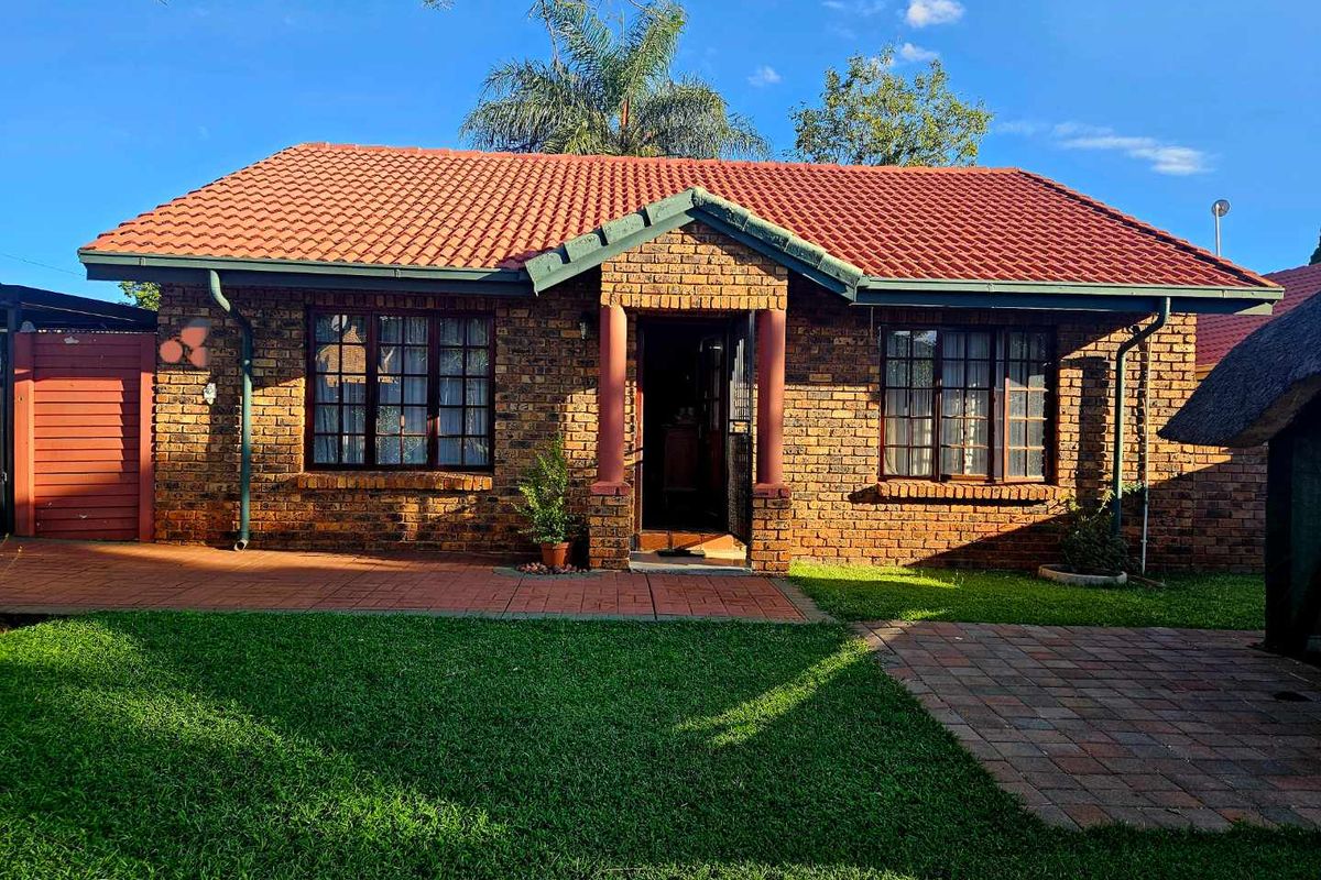 2 bedroom house in theresapark priced to go!!! - Photo 2