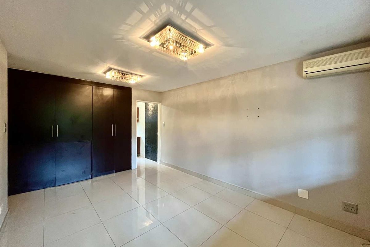 Hendra - 3 Bedroom simplex in Umgeni park - Photo 5