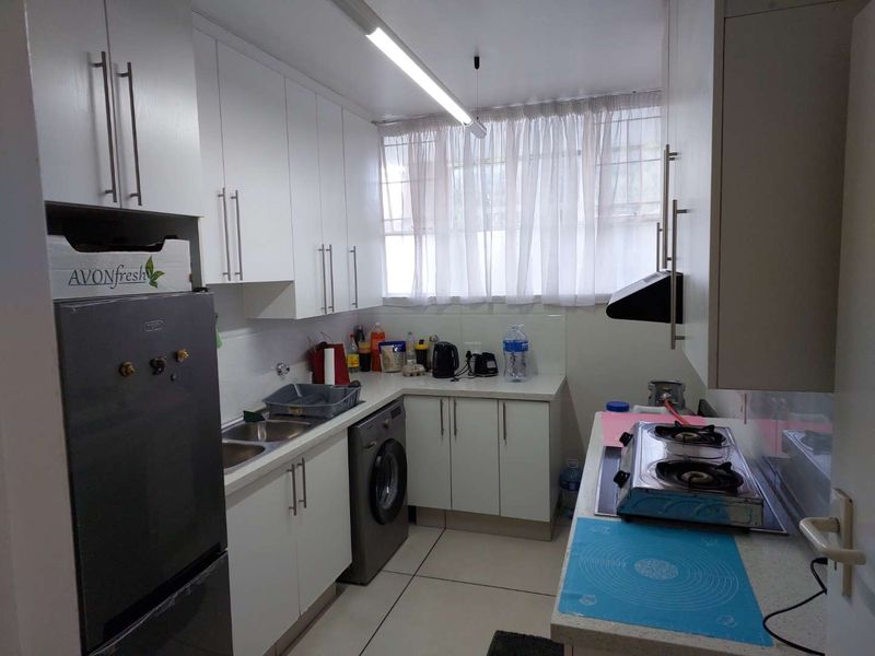 2 BEDROOM APARTMENT TO RENT IN SANDTON - Photo 5