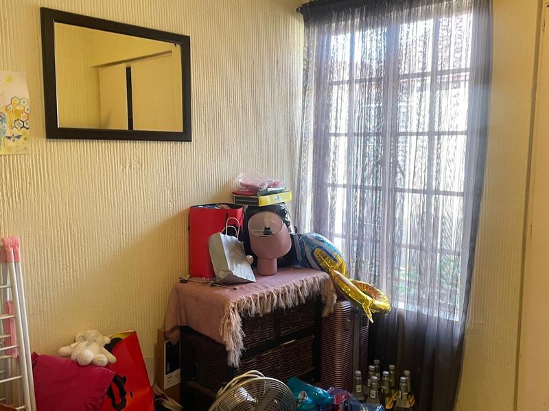 Single  Story Townhouse On Sale - Photo 4