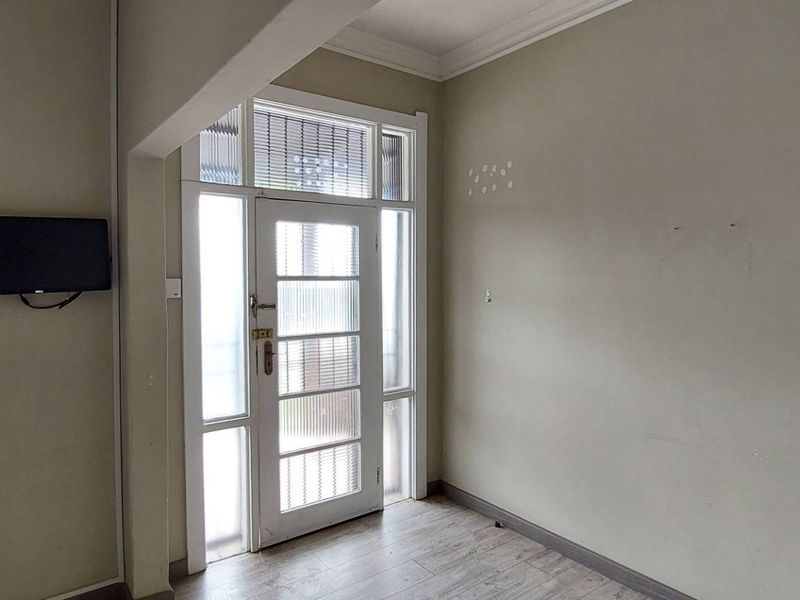 Ideal Office location - Photo 2