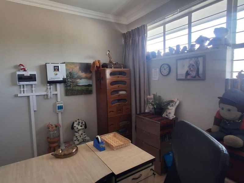 2 Bedroom Townhouse in New Redruth - Photo 10