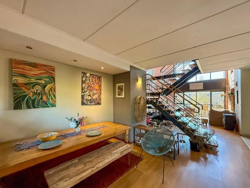 Discover Urban Elegance: New York-Style Loft Apartment in Atholl - Photo 6