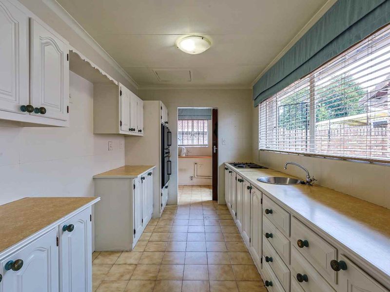 Charming 3-Bedroom Duet in Die Wilgers – Comfort, Space & Convenience Combined - Photo 9