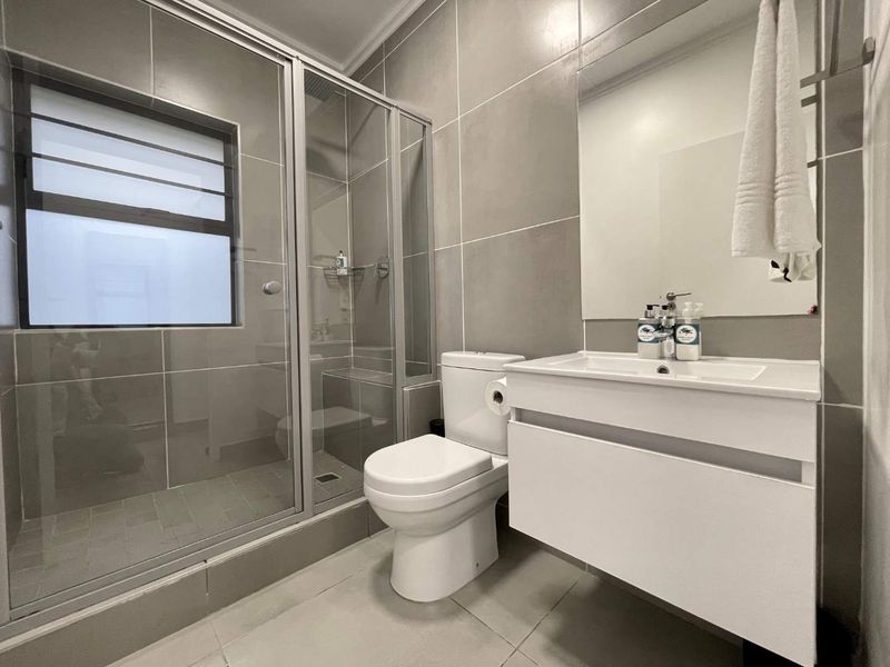 2 Bedroom Ground Floor apartment in Ballito - Photo 4